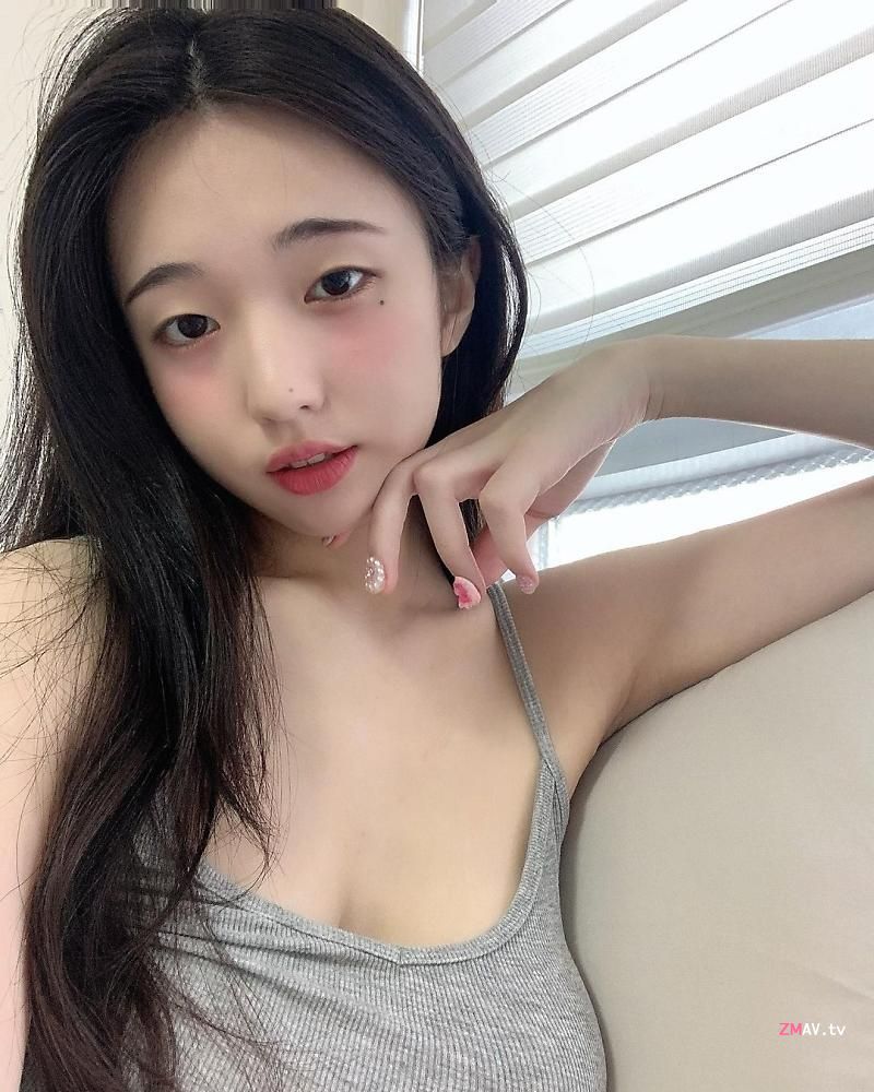 Korean model YeonWoo Lee paid private photos leaked 335P 2V