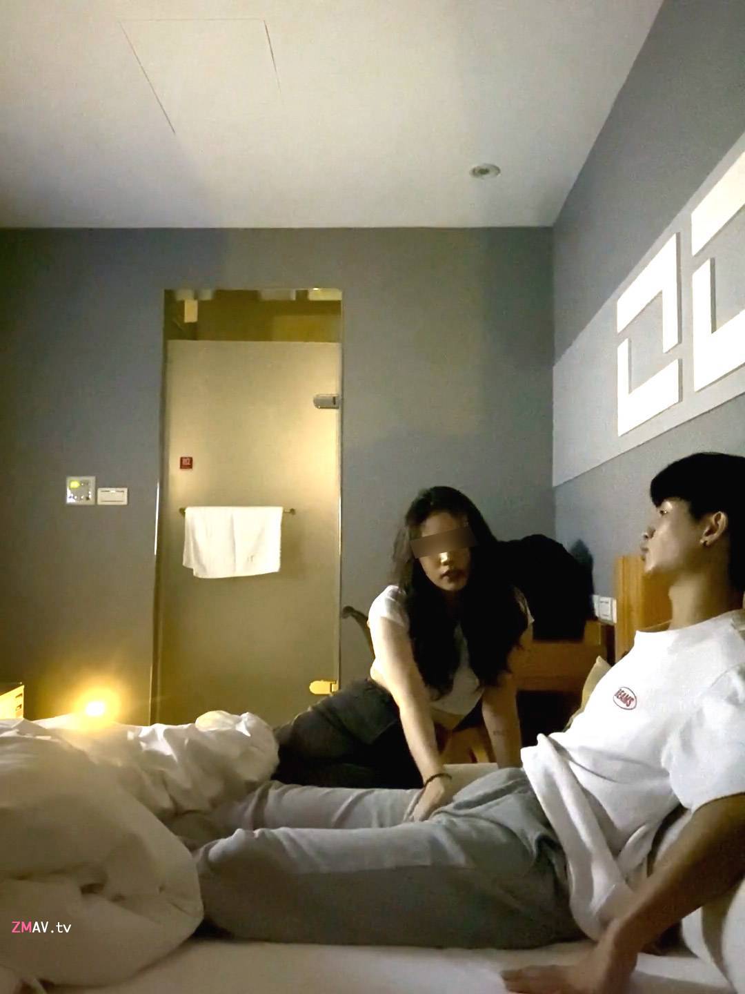 Dating with school girl and play naughty Dating with school girl and play naughty