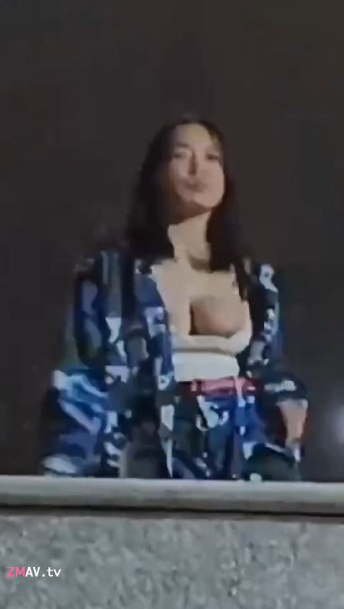 female college student accidentally flashed her boobs during dancing in military training