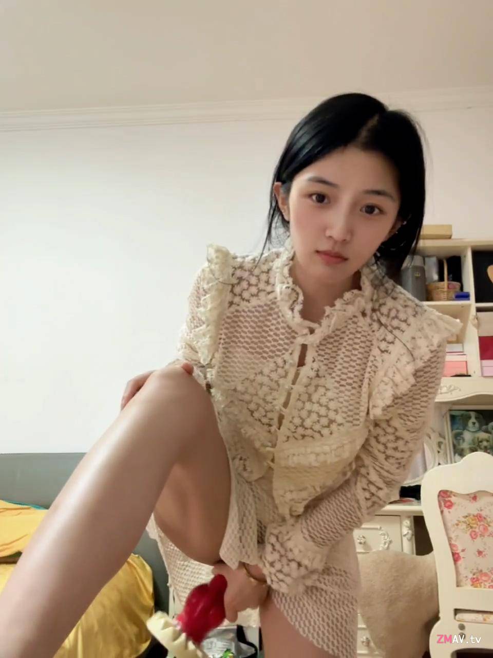 Super hot, sweet and contrasting bitch, she plugs her fist in and the whole internet is looking for her original full version