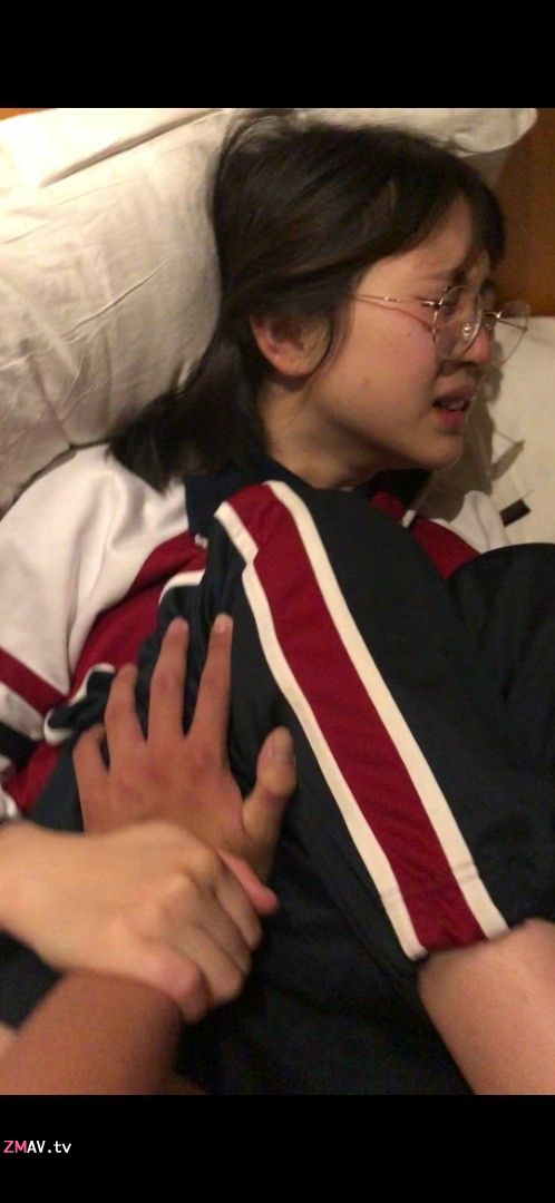 河南实验高中学眼镜学妹萝莉性爱私拍外流