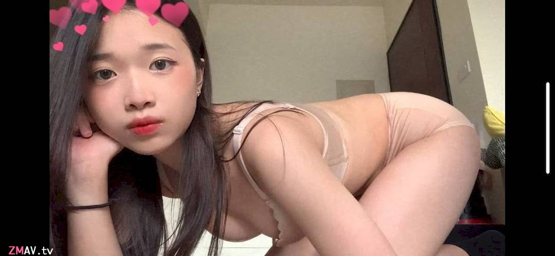 Cute girl’s private video leaked