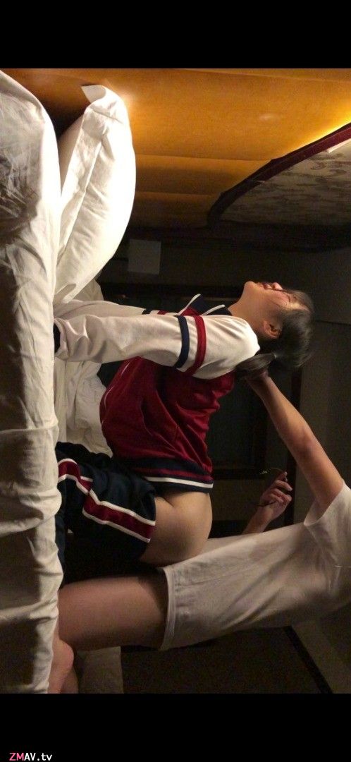 河南实验高中学眼镜学妹萝莉性爱私拍外流