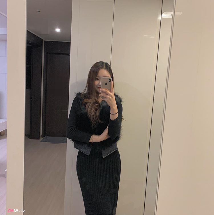 twitter master dating sweattt, watching the football game while fucking