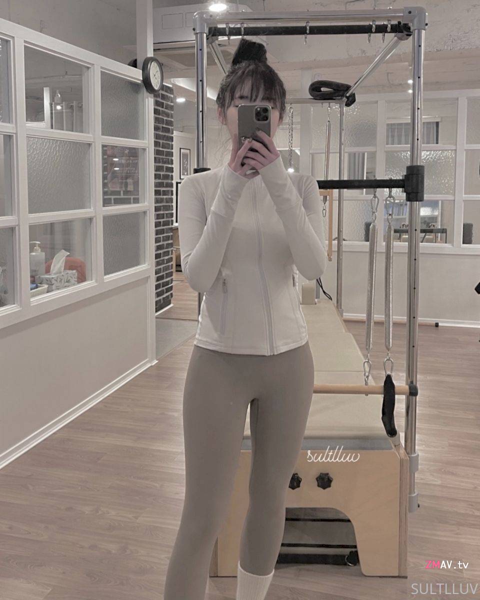 High-class beauty dancer [MOZZI] onlyfans leaked