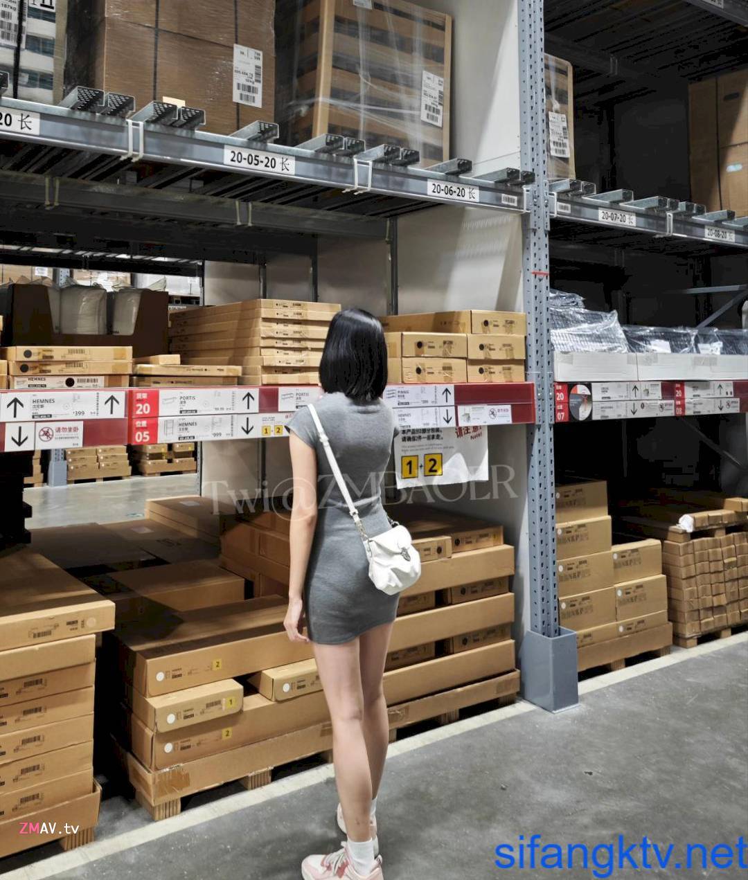 Twitter @ZMBAOER beautiful attractive and super hot figure