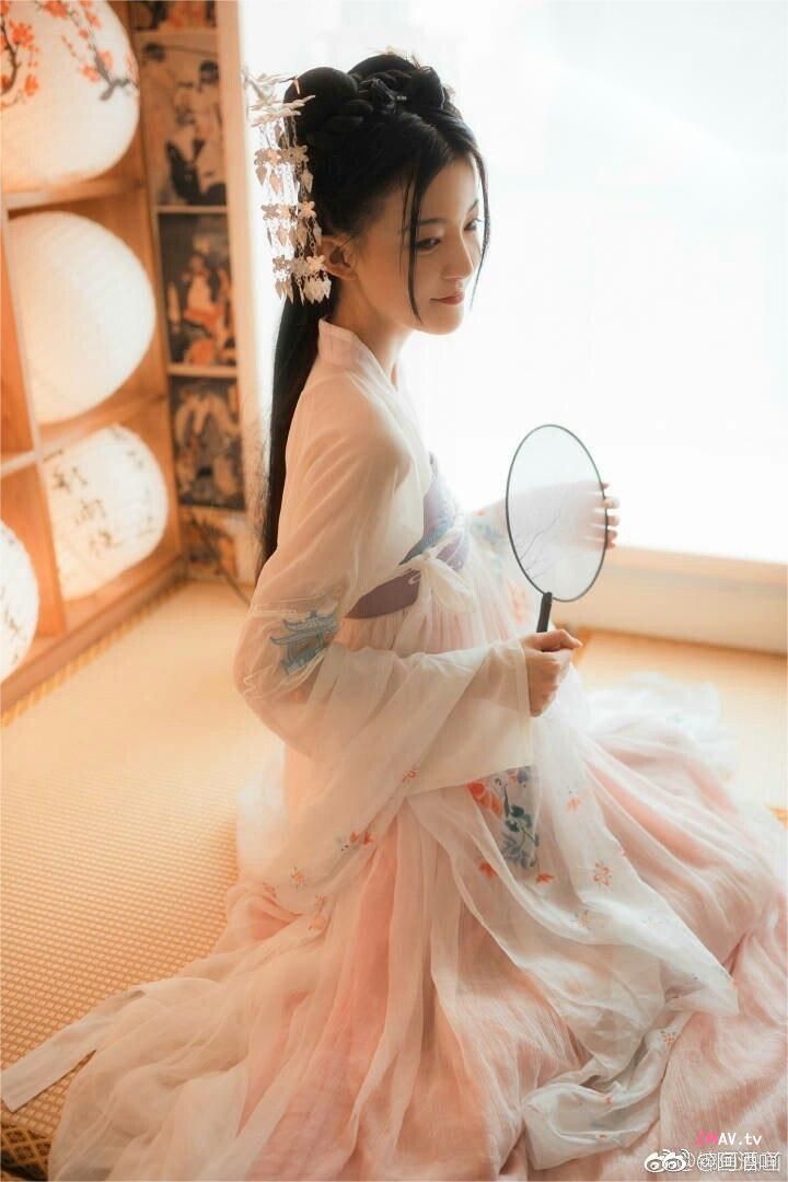 Shanghai Normal University Xie Jin Academy of Film and Television Arts campus beauty Chen Dayi, 2 mins private sex video leaked