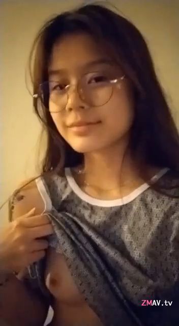 SG tattooed girl with glasses private video leaked
