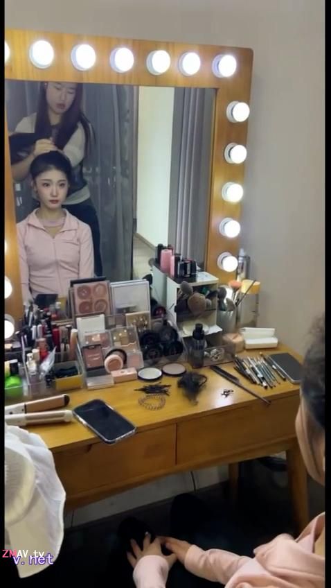 Twitter dating master [a steel gun], hooking up with good-looking and elegant art school students