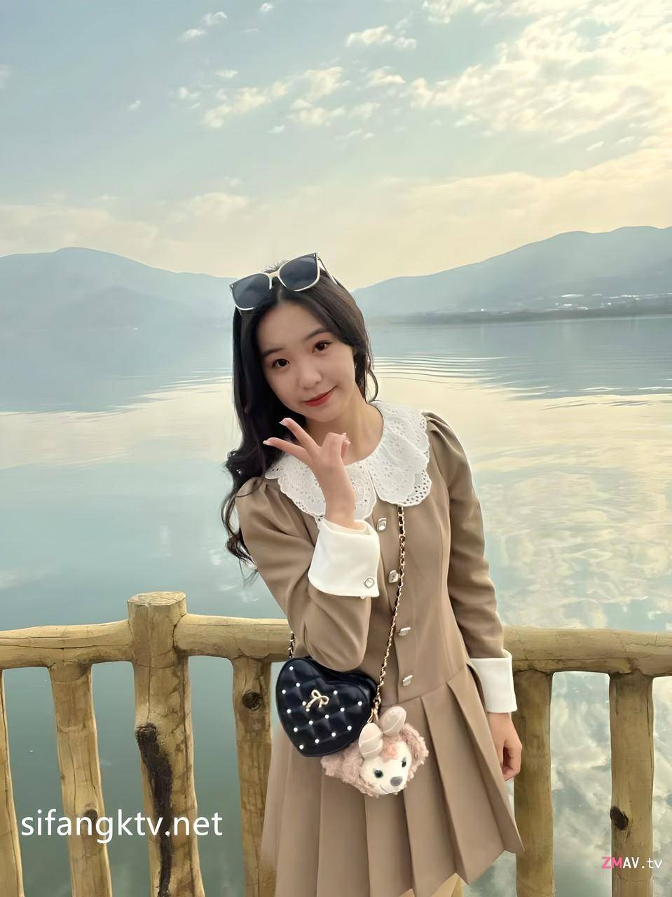 Mr.X, the great master, hooks up with and trains a long-haired pretty girl Mr.X, the great master, hooks up with and trains a long-haired pretty girl