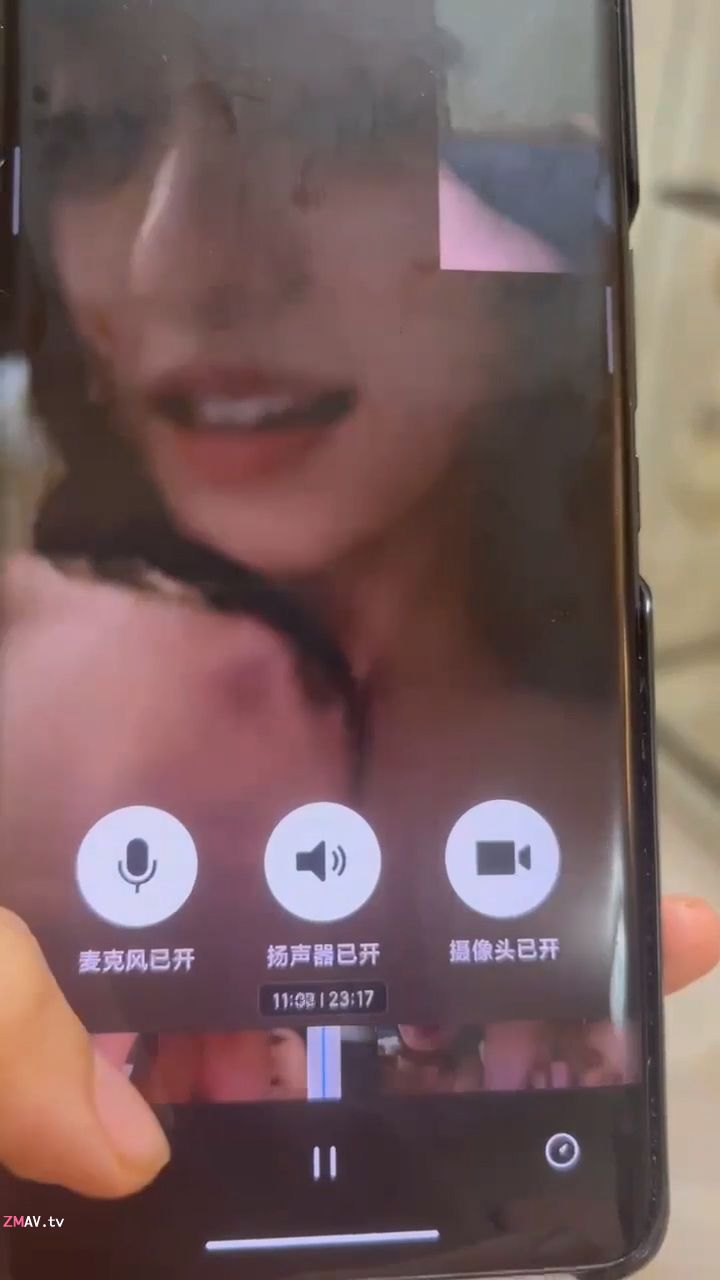 Suspected video of actress Hu Lianxin chatting naked with her boyfriend leaked Suspected video of actress Hu Lianxin chatting naked with her boyfriend leaked