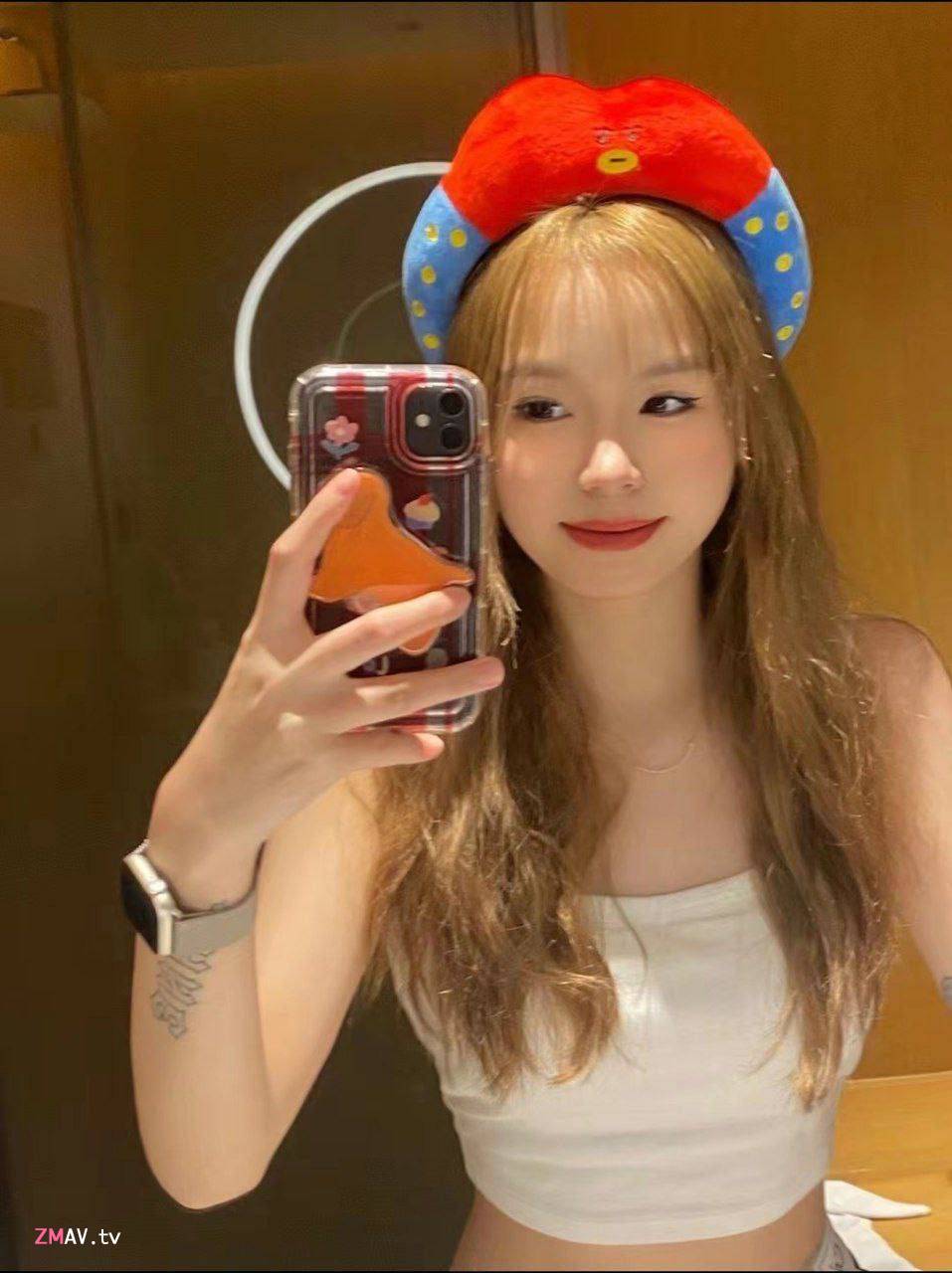 Selfie of sweet campus girl leaked Selfie of sweet campus girl leaked