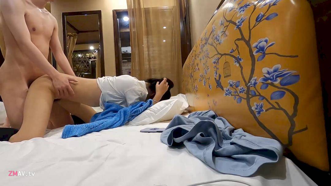 Date with a 178cm fashion model, innocent face, slow to warm up, a little shy