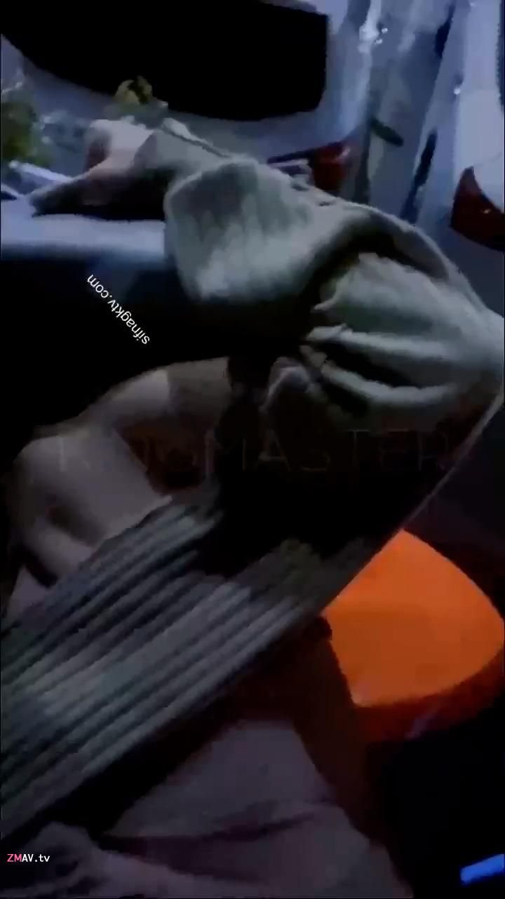 Photographer KINGMASTER and his pretty model, having sex on the slide at a busy park