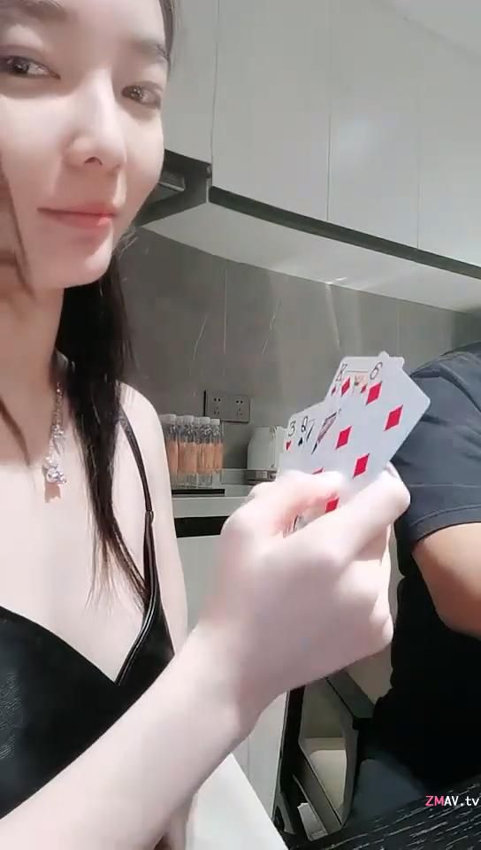 A rich guy takes 4 girls to a hot spring hotel and play the king of game. If you lose, you have to take off your clothes. A rich guy takes 4 girls to a hot spring hotel and play the king of game. If you lose, you have to take off your clothes.