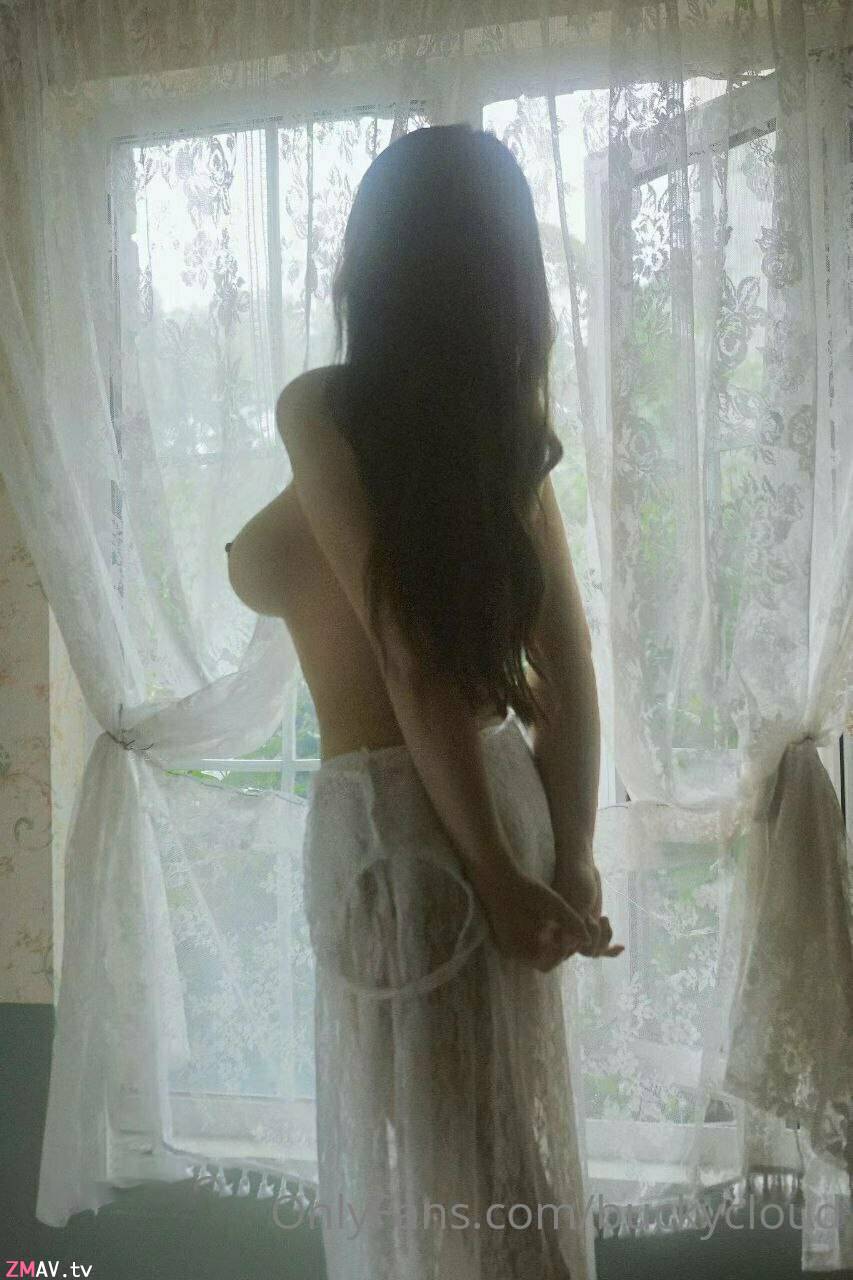 Big tits girl BuckyCloud littlepotato OF leaked