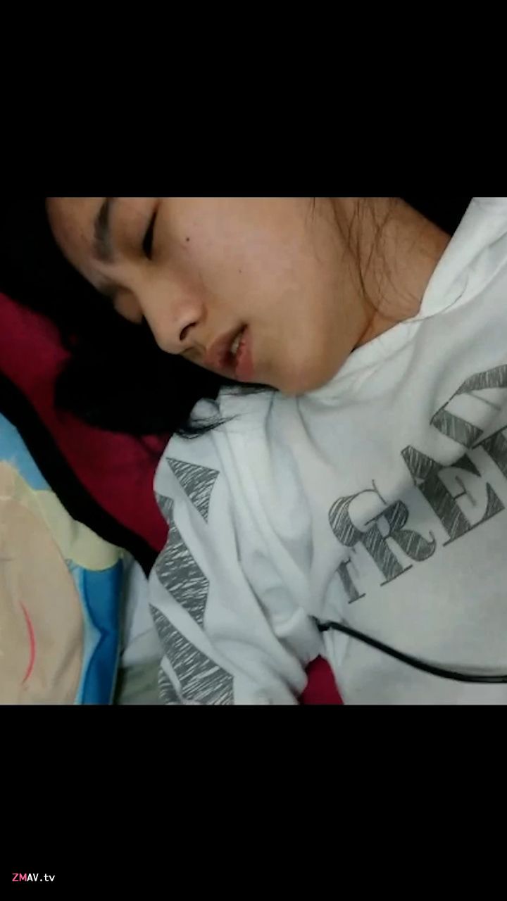 The pure and beautiful girl was trained by her old driver boyfriend The pure and beautiful girl was trained by her old driver boyfriend