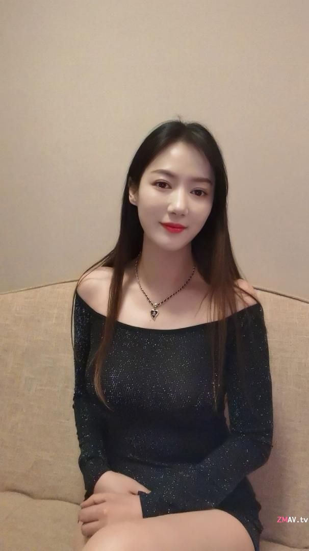 C-cup gentle sister [Bao Er] live streamer with perfect appearance, kept by the rich boss