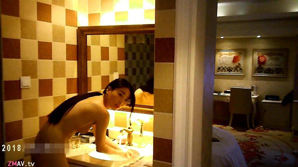 Hotel hookup, the girl is tall and sweet