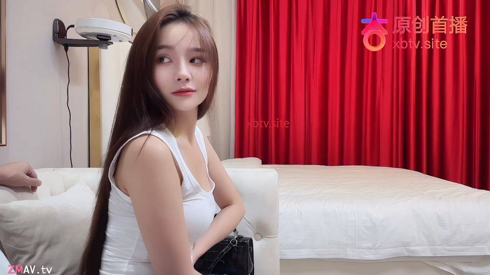 Daxiong Tanhua, sweet dancing girl with fair and tender skin