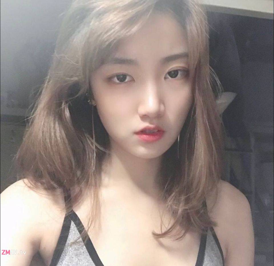 高颜气质美女与同居男友自拍性爱视频,吹箫后入性感美臀 高颜气质美女与同居男友自拍性爱视频,吹箫后入性感美臀