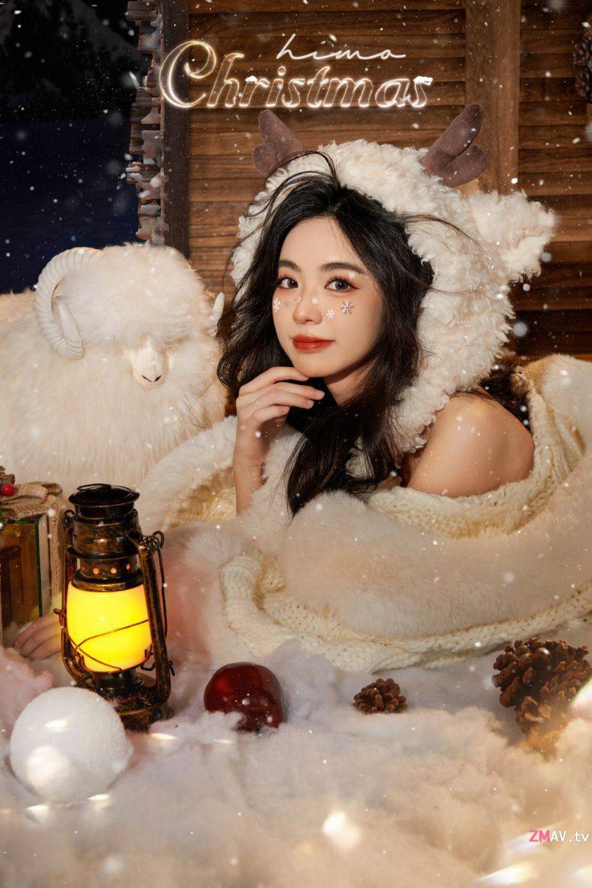 Pretty girl gets trained in hotel room on Christmas