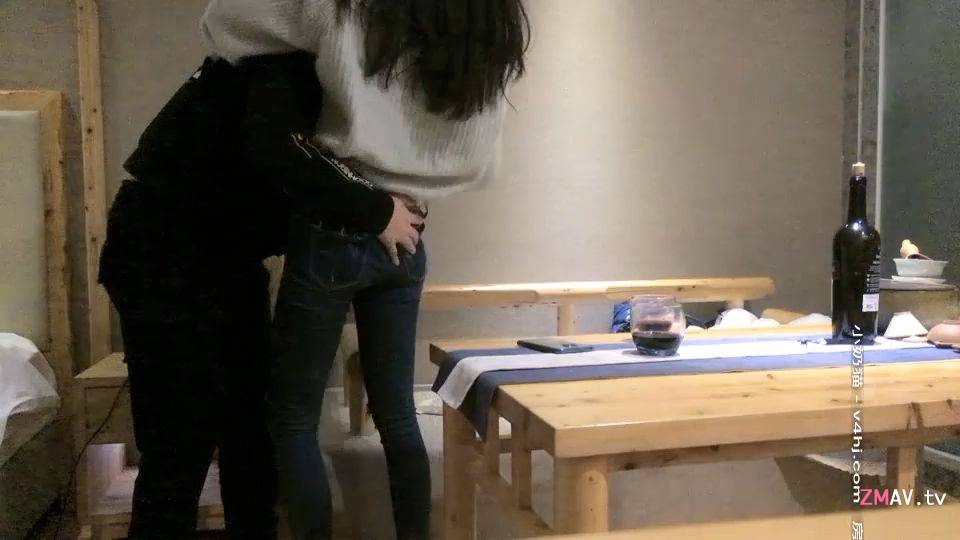 [Free sex dating master] Single-day live stream income of 500K gold coins, top-notch beautiful wine girl
