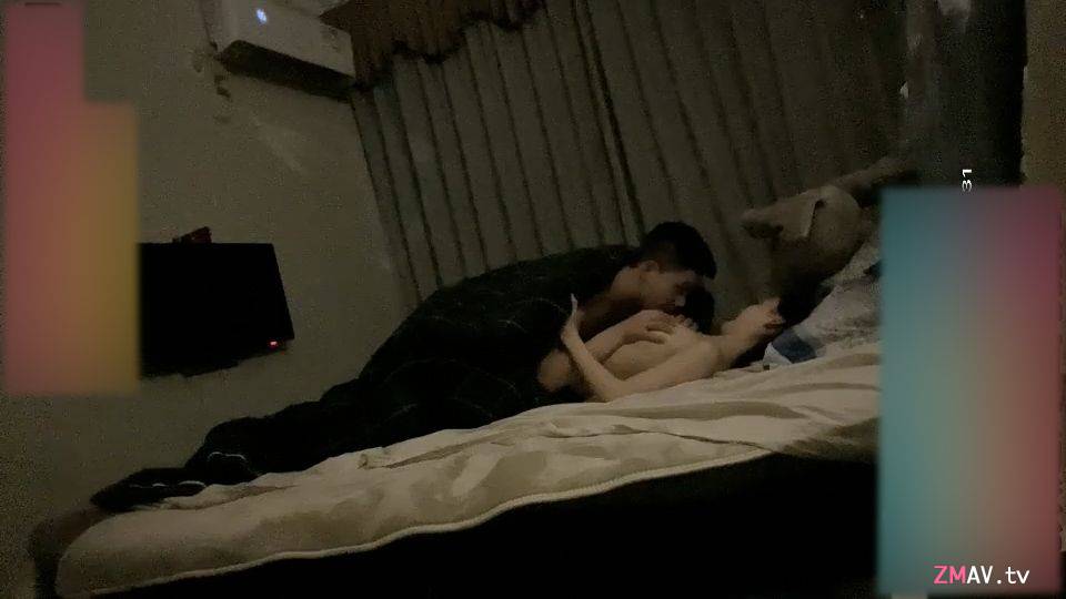 Free sex dating with Chengdu stewardess, fair skin and beautiful, a passionate night under the strong offensive of the Dating master