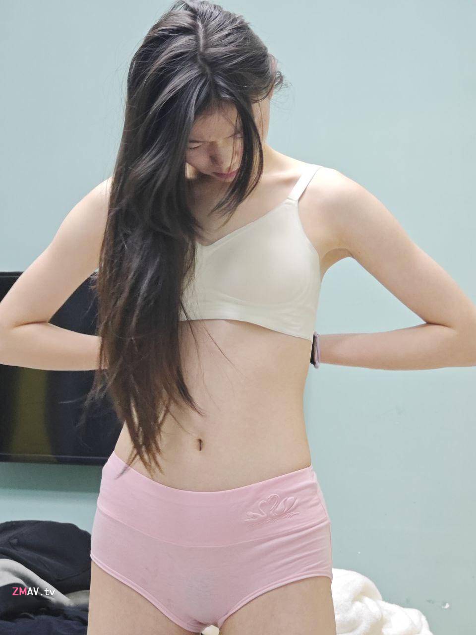 Teachers College Dance Department, a beautiful girl with a very different look