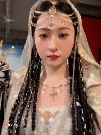 富二代真实约炮，【fKabuto】，05年大学生，极品校花高颜值女神，有生活照，身材一流皮肤白