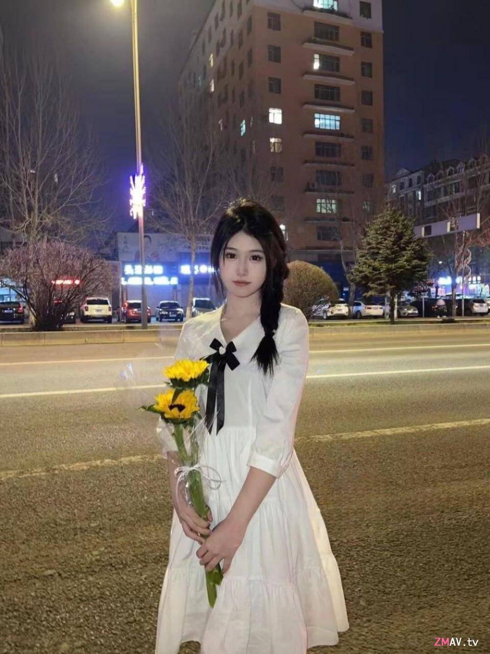 Liaoning Media College campus goddess passionate 3P sex video