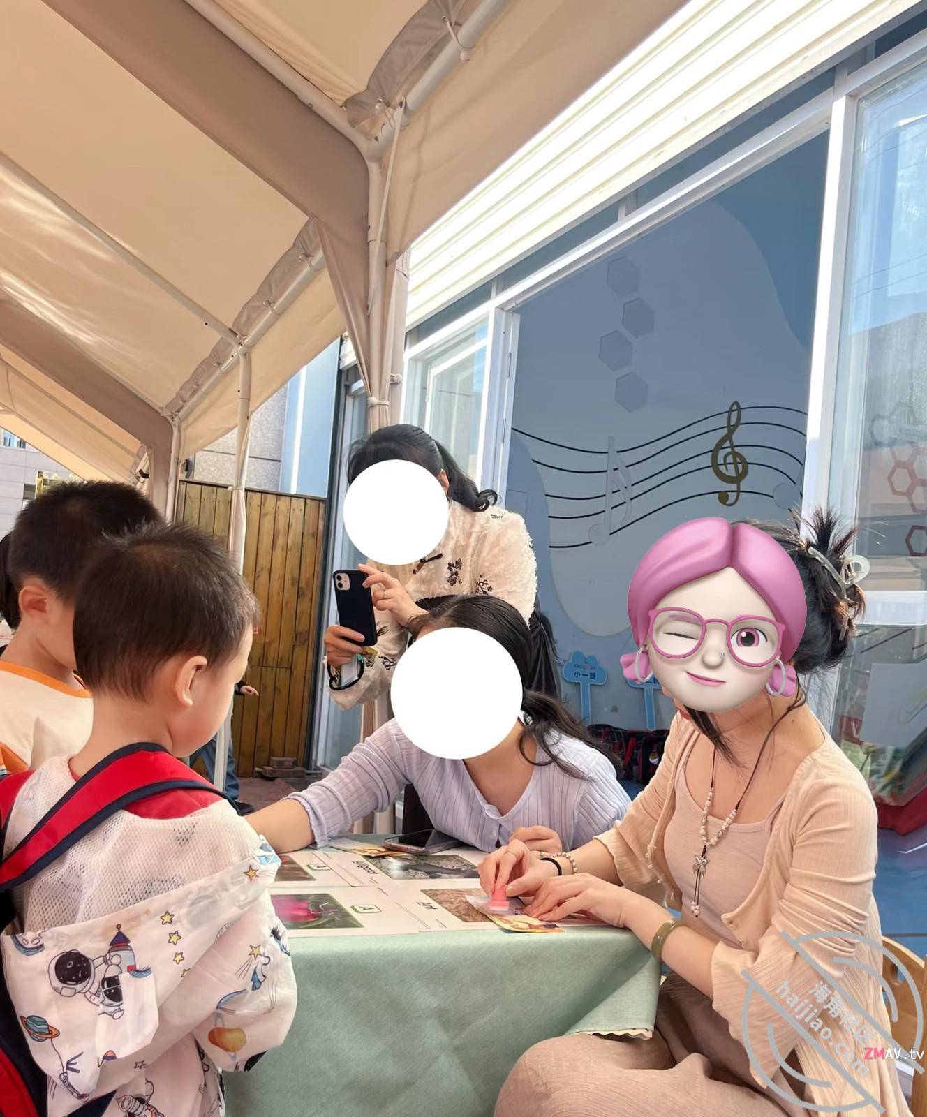 [Having an affair with my son's kindergarten teacher] Teacher Xiao Zhu 32 yo and still has no children. She has a great figure and long legs! He said he would delete the sex video later, but then posted it online