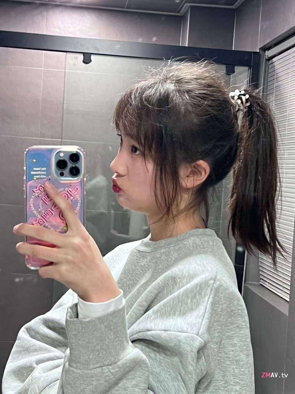 贫乳萌妹自拍,颜值甜美 贫乳萌妹自拍,颜值甜美