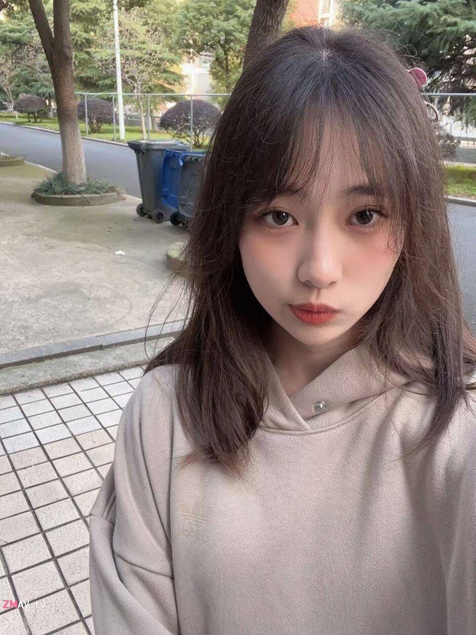 贫乳萌妹自拍,颜值甜美 贫乳萌妹自拍,颜值甜美