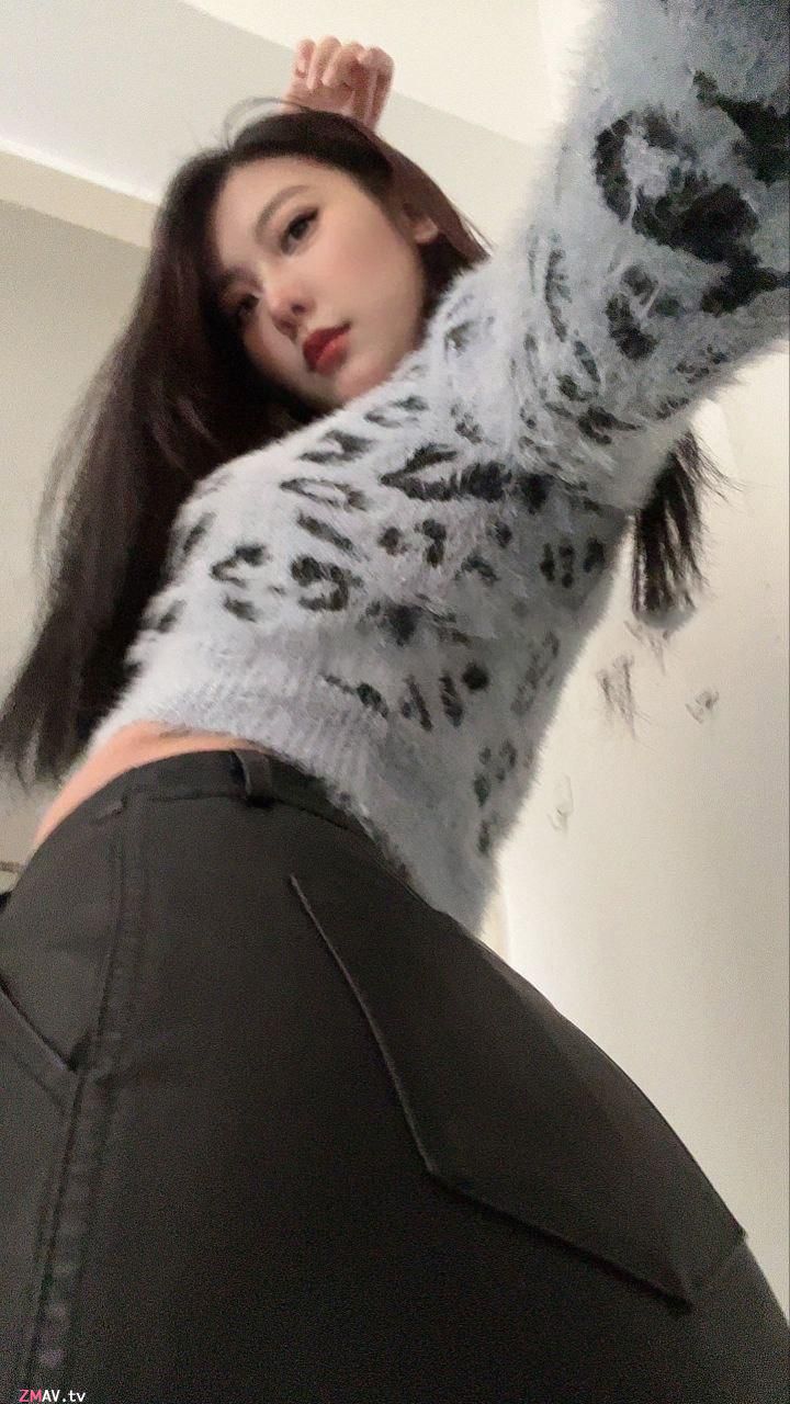 Twitter beautiful girl, stunning 1 line pussy