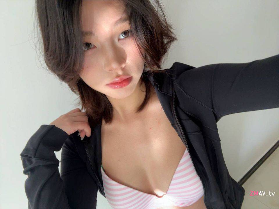 Twitter girl [TuTu Jie / Wang Qiang 666], sweet face and great figure