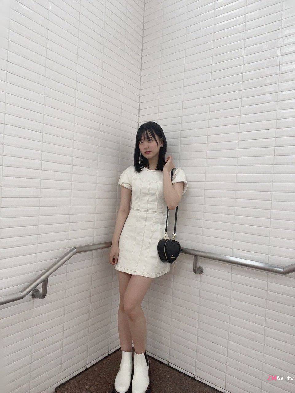 Japanese internet celebrity tomoka oyakawa selfie with her boyfriend