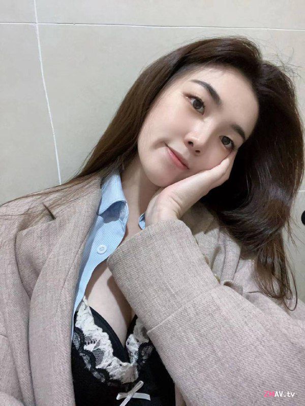 Shanghai U of Finance and Economics graduate sex history, kept by a wealthy second-gen heir in Harbin, trained into a sex slave
