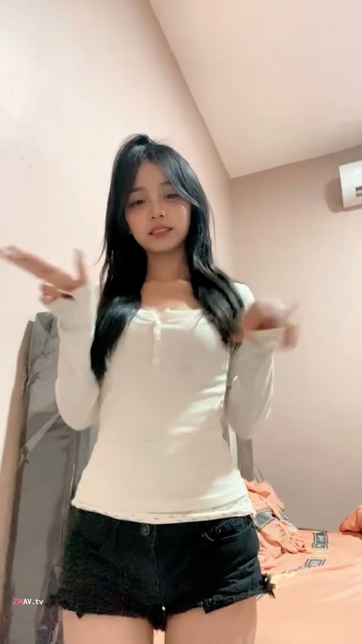 TikTok lovely girl , sweet and big tits
