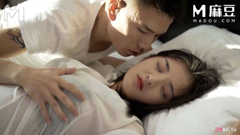 Lin Yuxi - Traveling with junior sister Lin Yuxi - Traveling with junior sister