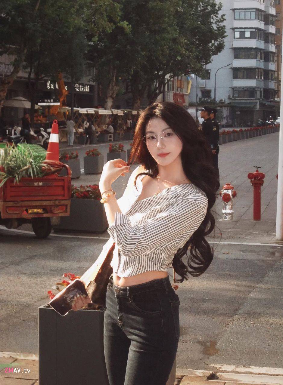 University Campus Goddess