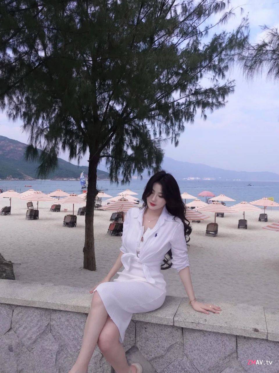 University Campus Goddess