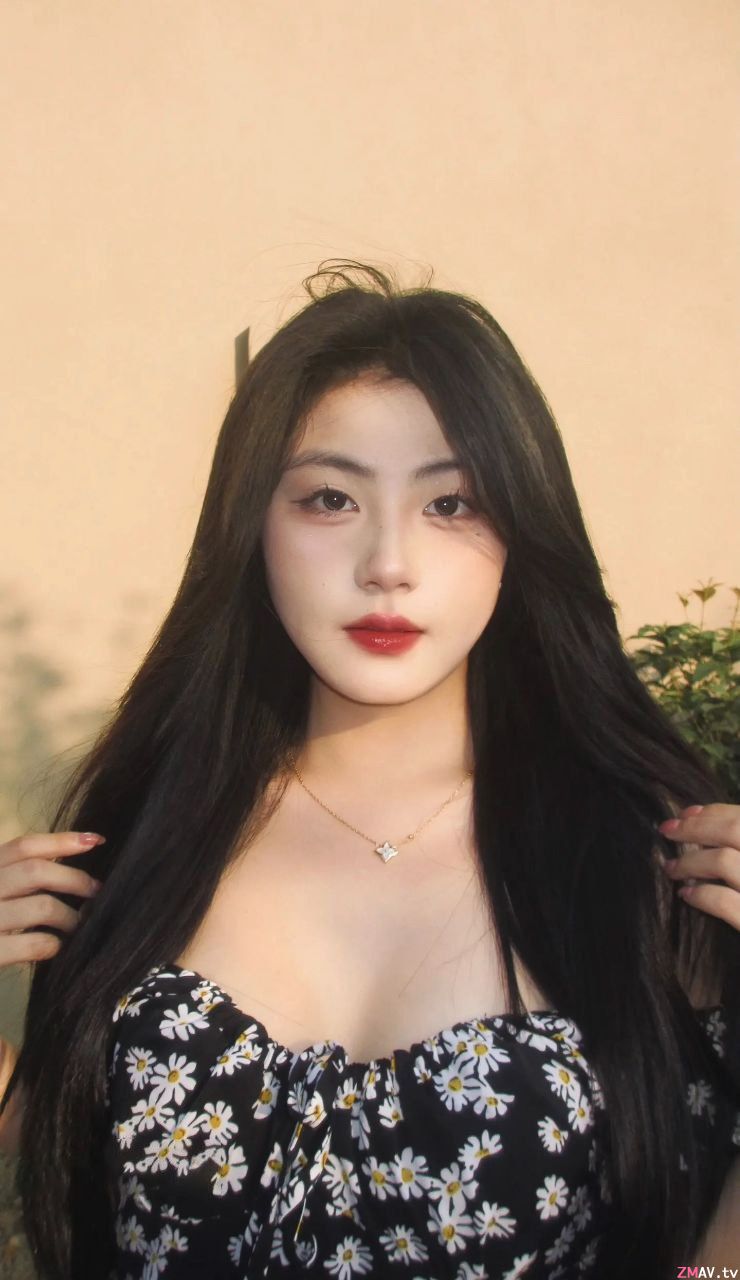 University Campus Goddess