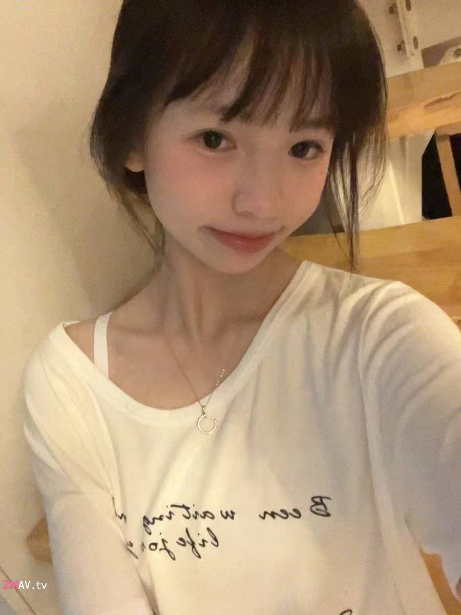 he hooked up with a young cute girl, her boyfriend suddenly called